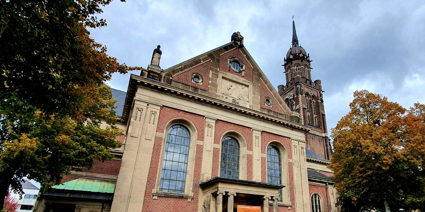Stadtpfarrkirche St. Dionysius Krefeld Stadtpfarrkirche St. Dionysius Krefeld