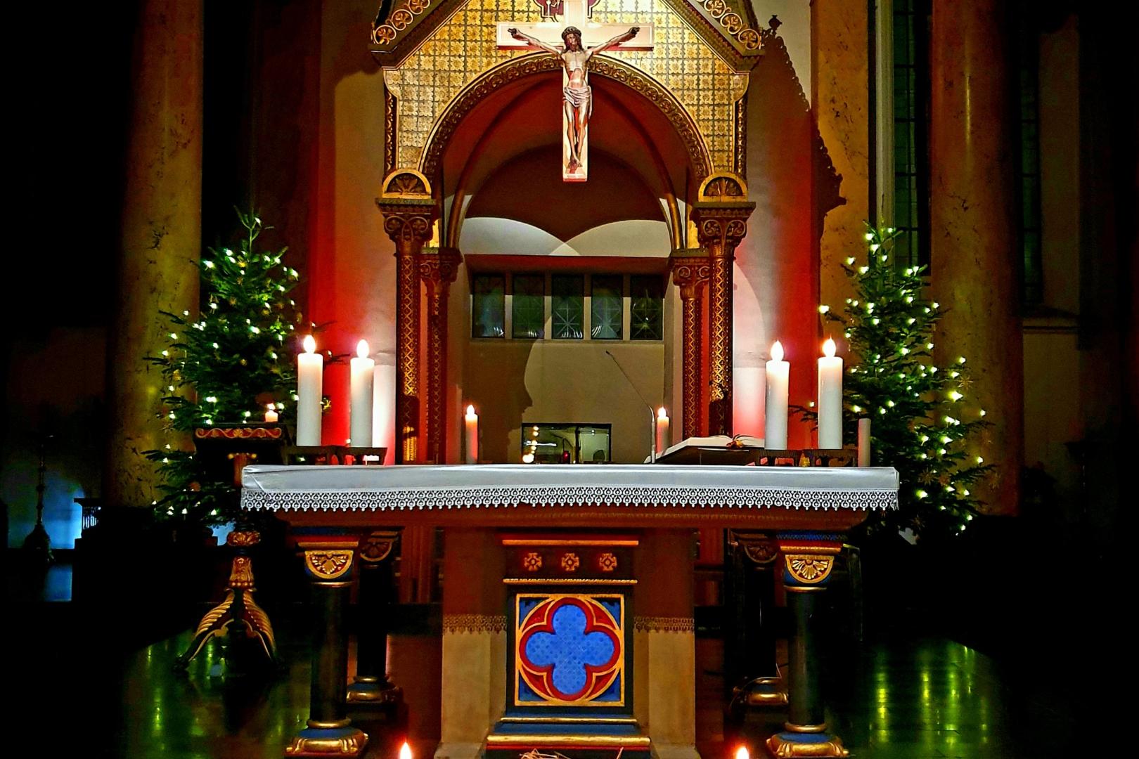 Eintrittskarten für die Christmette in St. Dionysius sichern! Eintrittskarten für die Christmette in St. Dionysius sichern!