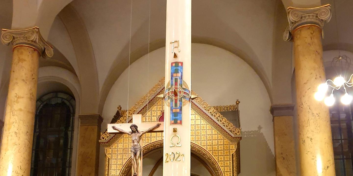 Wir wünschen Ihnen frohe und gesegnete Ostern! Wir wünschen Ihnen frohe und gesegnete Ostern!